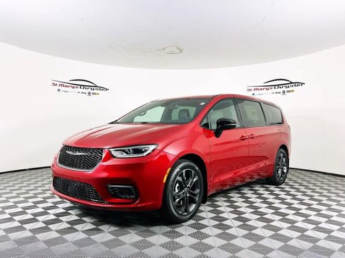 New 2026 Chrysler Pacifica Select image 4