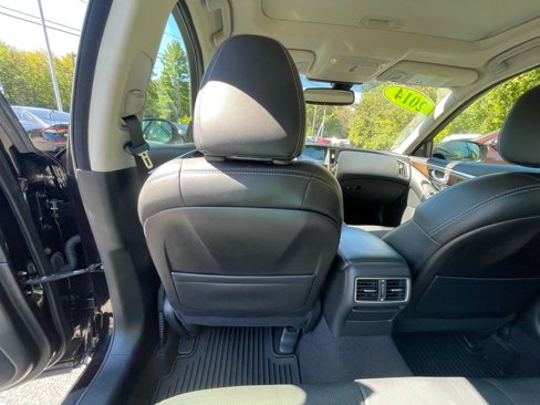 Used 2014 INFINITI Q50 Sport w/ Deluxe Touring Package image 36