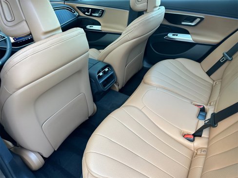 New 2026 Mercedes-Benz E 350 4MATIC Sedan image 12
