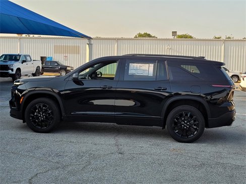 New 2026 Chevrolet Traverse LT w/ Midnight/Sport Edition image 2