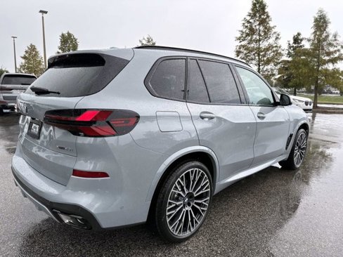 New 2026 BMW X5 xDrive40i w/ M Sport Package image 3