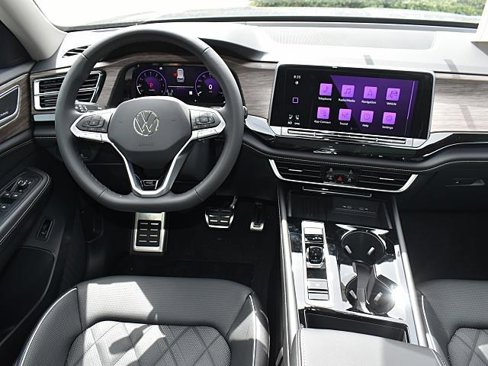 New 2026 Volkswagen Atlas SEL Premium R-Line image 10