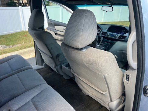 Used 2012 Honda Odyssey EX image 32