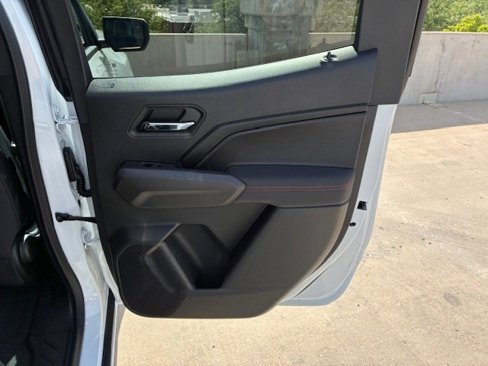 New 2026 Chevrolet Colorado Z71 image 17