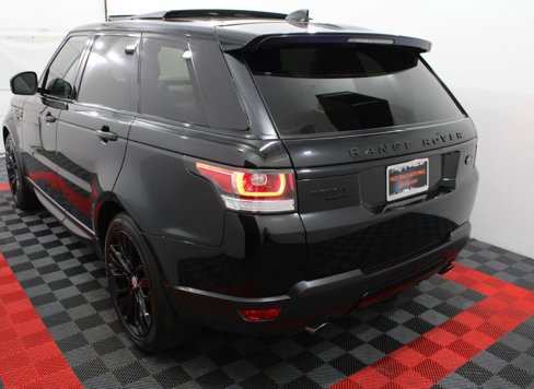 Used 2017 Land Rover Range Rover Sport HSE image 4