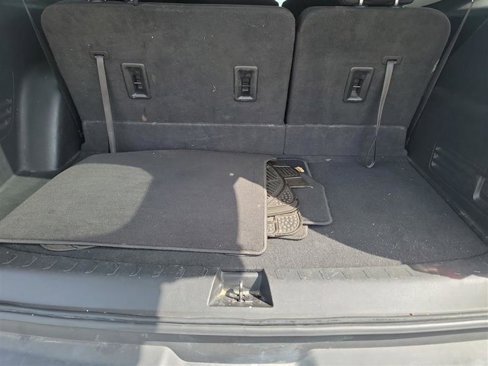 Used 2020 Chevrolet Traverse LS image 11