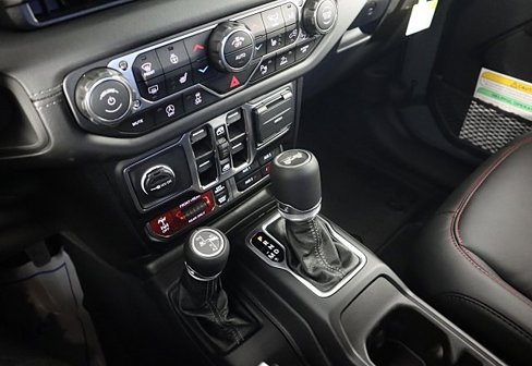 New 2025 Jeep Wrangler Unlimited Rubicon image 15