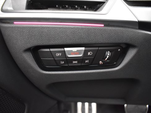 Used 2024 BMW M440i Convertible w/ Premium Package image 19