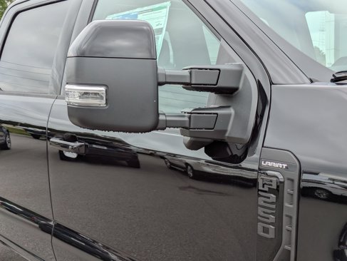 New 2025 Ford F250 Lariat w/ Lariat Ultimate Package image 11