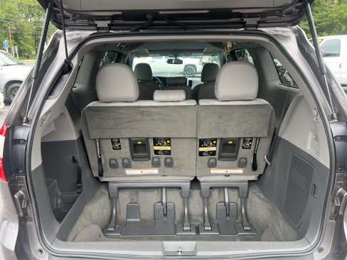 Used 2015 Toyota Sienna XLE Premium image 17