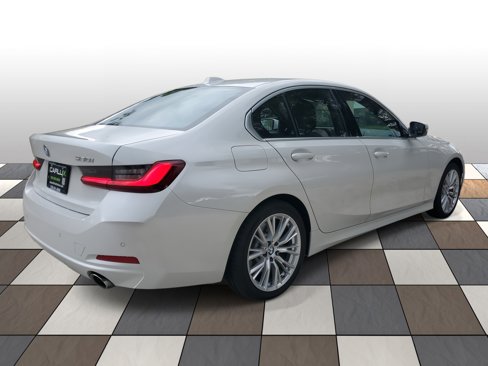 Used 2024 BMW 330i Sedan image 4