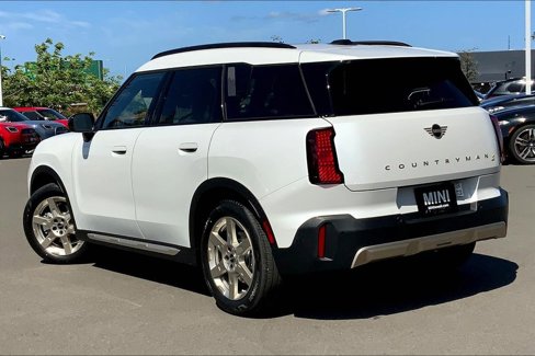 New 2025 MINI Cooper Countryman SE w/ Comfort Package Max image 2
