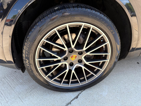 Used 2019 Porsche Cayenne image 10