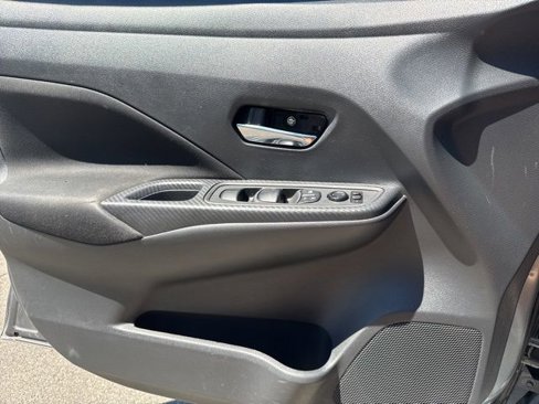 Used 2021 Nissan Versa SV image 17