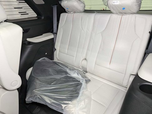 New 2026 Cadillac Vistiq Luxury w/ LPO, Floor Liner Package image 22