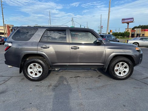 Used 2017 Toyota 4Runner Limited image 18