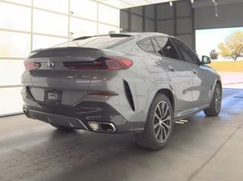 Used 2024 BMW X6 xDrive40i image 4