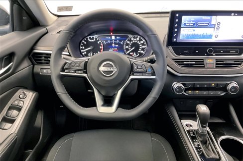 Certified 2024 Nissan Altima 2.5 SV w/ SV Premium Package image 4