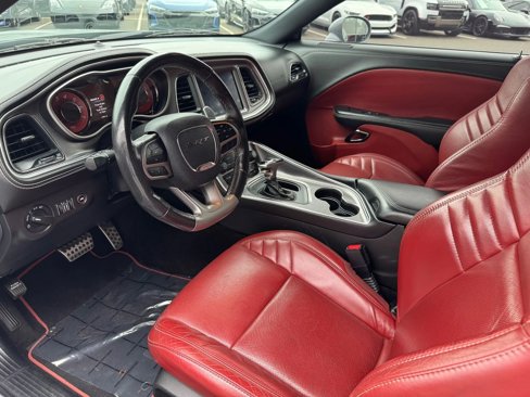 Used 2022 Dodge Challenger SRT Hellcat image 2