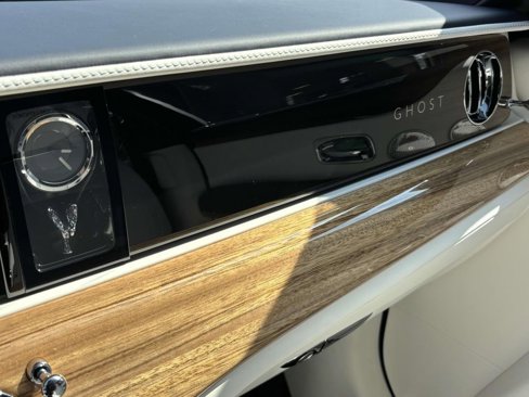 New 2025 Rolls-Royce Ghost image 29