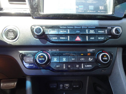 Used 2017 Kia Niro Touring w/ Advanced Technology Package image 31