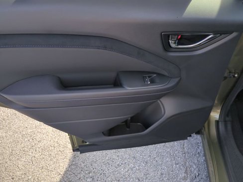New 2025 Subaru Forester Limited image 28