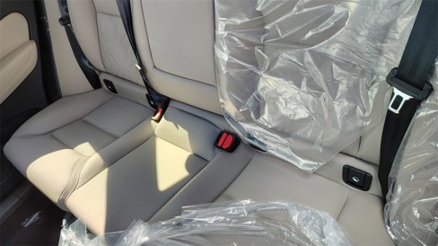 New 2026 Volvo XC60 B5 Plus w/ Climate Package image 31