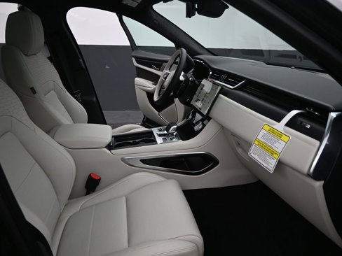 New 2026 Jaguar F-PACE R-Dynamic S image 10