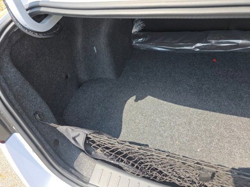 New 2025 Nissan Versa SR w/ Trunk Package image 24