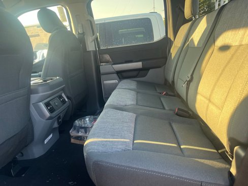 New 2026 Ford F250 XLT w/ XLT Premium Package image 4