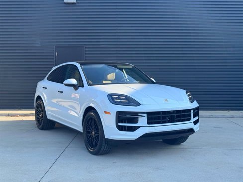 New 2026 Porsche Cayenne Coupe image 9