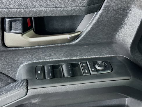 Used 2025 Toyota Tacoma TRD Off-Road image 15