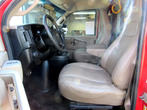 Used 2017 Chevrolet Express 2500 image 4