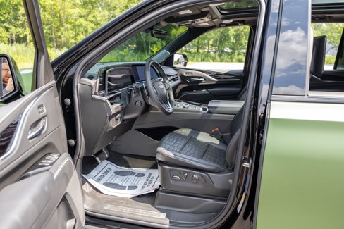 Used 2023 Cadillac Escalade V image 34