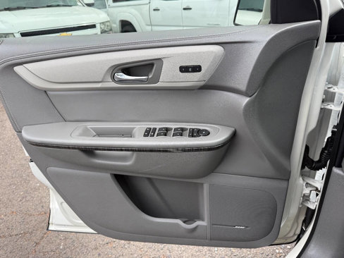 Used 2014 Chevrolet Traverse LTZ image 25