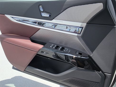 New 2025 BMW 760i xDrive image 16