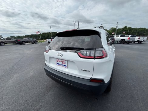 Used 2021 Jeep Cherokee Latitude Plus image 6