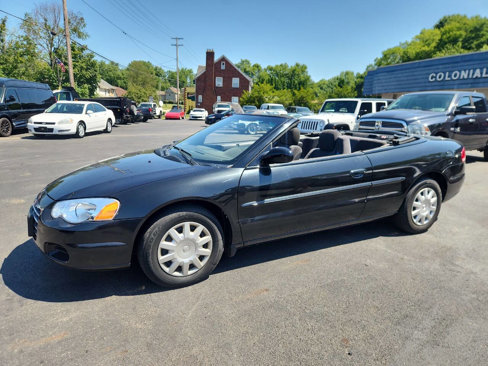 Used 2006 Chrysler Sebring Limited image 2