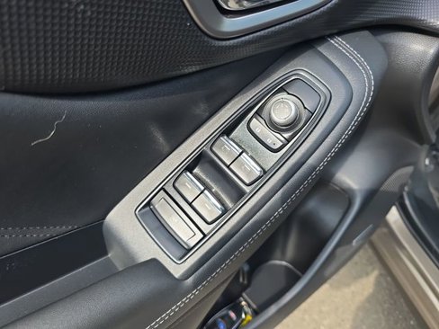 Used 2020 Subaru Forester Limited image 28