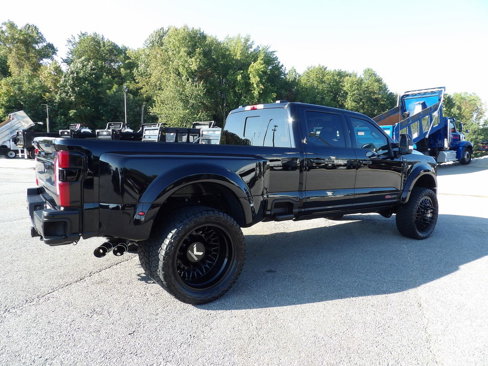 Used 2024 Ford F450 Limited w/ FX4 Off-Road Package image 8