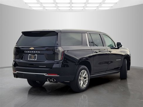 New 2026 Chevrolet Suburban Premier image 4