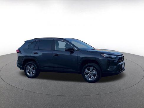 Used 2025 Toyota RAV4 LE image 2