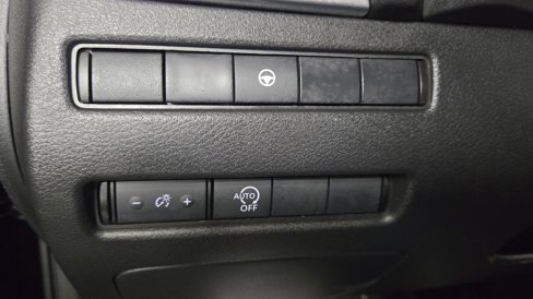 Used 2023 Nissan Rogue SV image 19