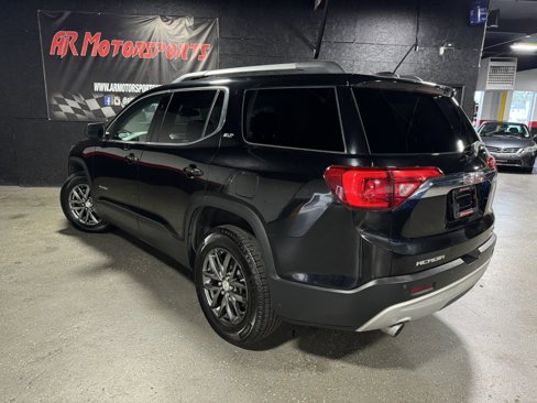 Used 2017 GMC Acadia SLT image 3