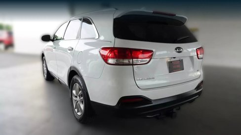 Used 2018 Kia Sorento LX image 6