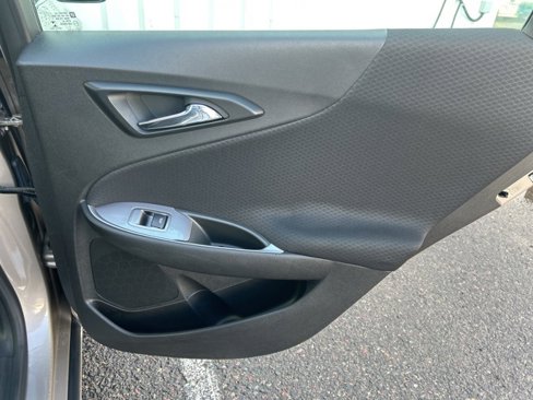 Used 2023 Chevrolet Malibu LS image 36