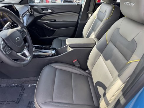 Certified 2025 Chevrolet Trax ACTIV w/ Driver Confidence Package image 10