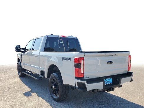 New 2026 Ford F250 4x4 Crew Cab Super Duty image 4