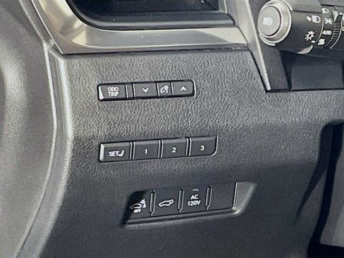 Used 2024 Lexus GX 550 image 8