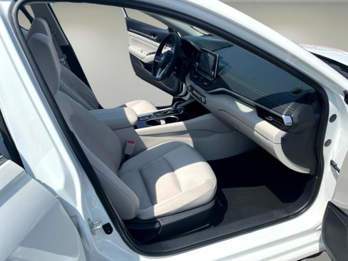 Used 2020 Nissan Altima 2.5 SV image 21